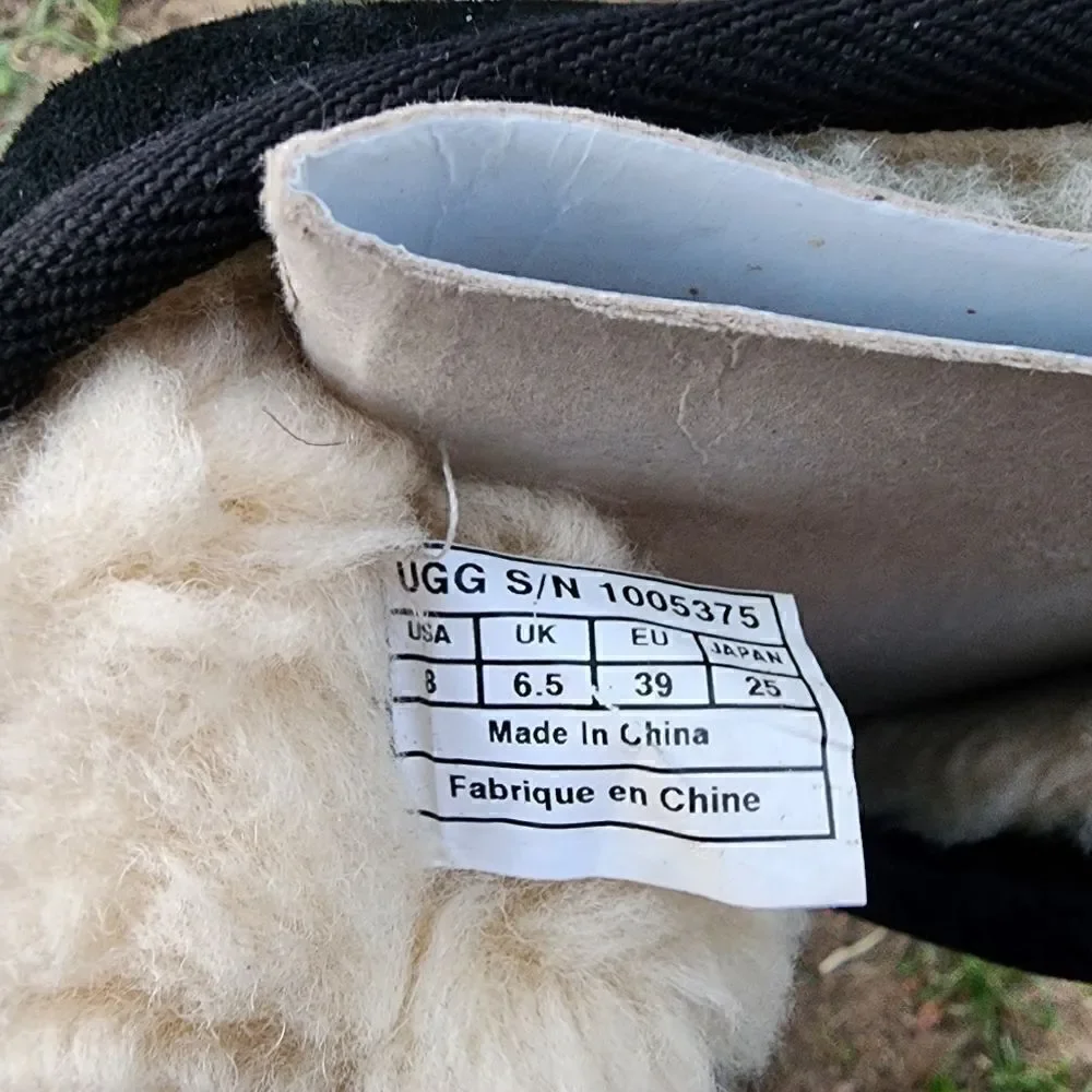 UGG AUSTRALIA - Womens Winter Boots - SIZE 8
